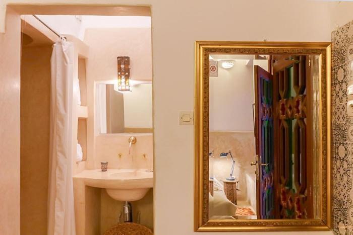 Boutique Hotel Riad Almoulouk Marrakesh Habitación foto